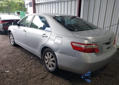 2008 Toyota Camry z USA, uszkodzony, nr VIN 4T1BE46K58U257844